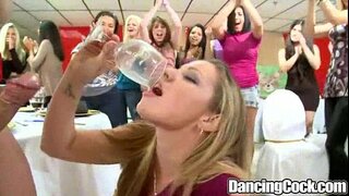 Con Dương Vật Kỷ Niệm