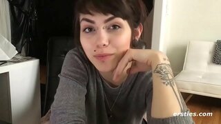 Небритый Ҳаводор Вазнин Кончает Дар Танҳоӣ